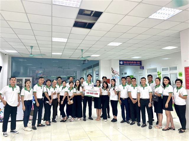 Cùng Core Land Trao trọn yêu thương, Chia sẻ cộng đống Tết Trung Thu 2022