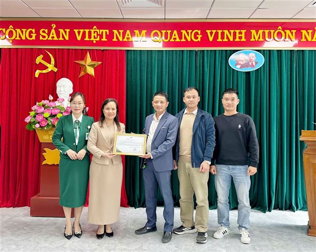 z4030485334124_9d97354fc343b64a0a8334507759fc48